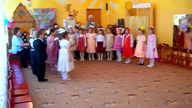 Утренник 8 марта 2010_02_2 смотреть онлайн