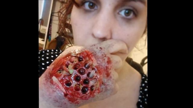 Трипофобия: этой фобией страдают 99% населения планеты смотреть онлайн