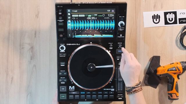 Denon DJ SC6000M Prime multimedia player | Unboxing & review смотреть онлайн