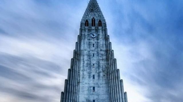 Автор ролика Виталий Тищенко Ростов-нД. Странная архитектура. 100 забавных сооружений
