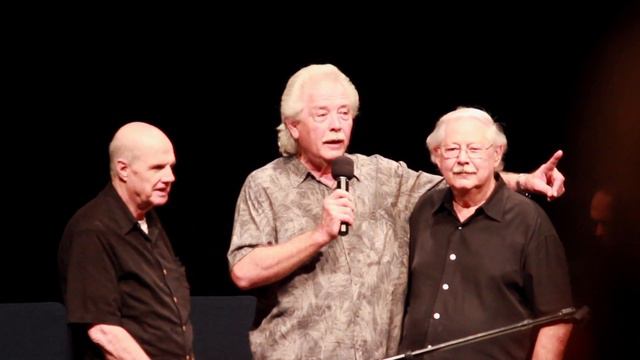 ELVIS & a ToiIet Paper Contract? (plus THE STAMPS QUARTET Sing) смотреть онлайн