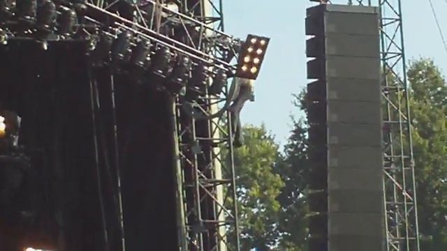 Airbourne rock´s the roof @ Wacken 2009 смотреть онлайн