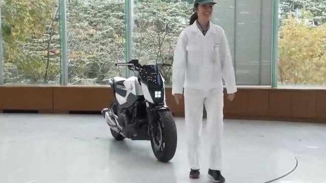 Мотоцикл Honda Неваляшка смотреть онлайн