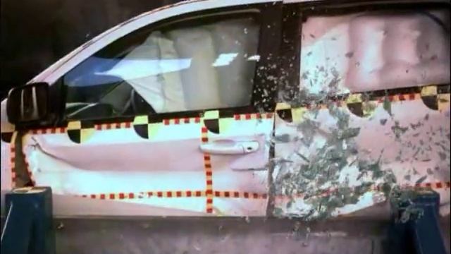 Crash Test 2009 - Present Dodge Journey (Side Impact) NHTSA смотреть онлайн