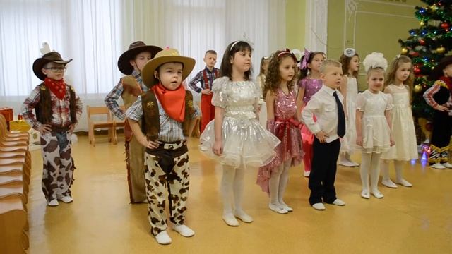 Песня про Новый год Новогодний утренник в старшей группе смотреть онлайн