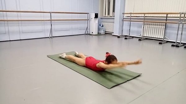 Tver Youth Ballet 2019 Academy of classical and Contemporary Dance.   Ballet gymnastics lesson.