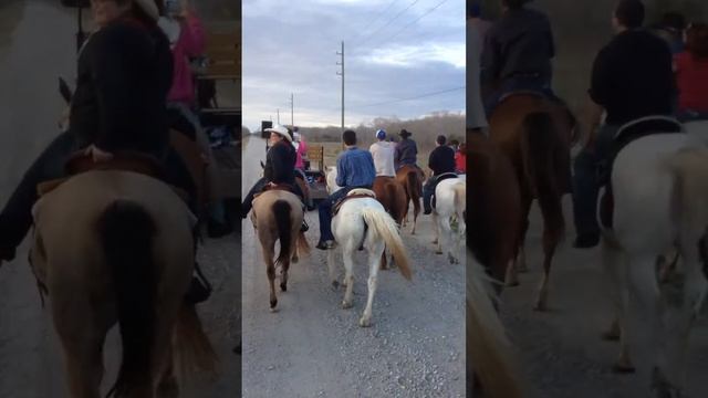 Trail Ride to West of the Brazos смотреть онлайн