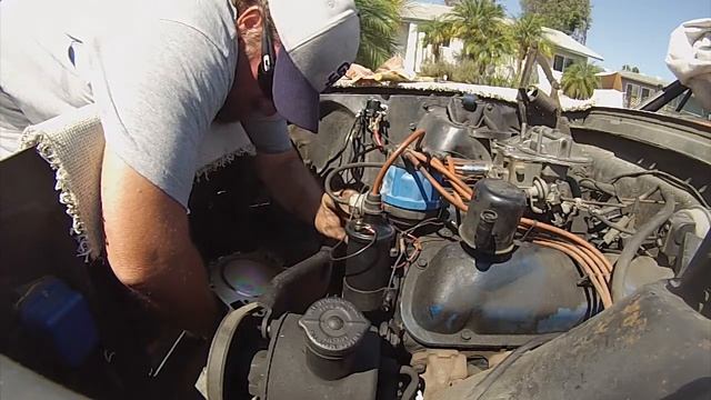 How To: Remove & Replace Water Pump on 1965 Mustang with a 289 V8 смотреть онлайн