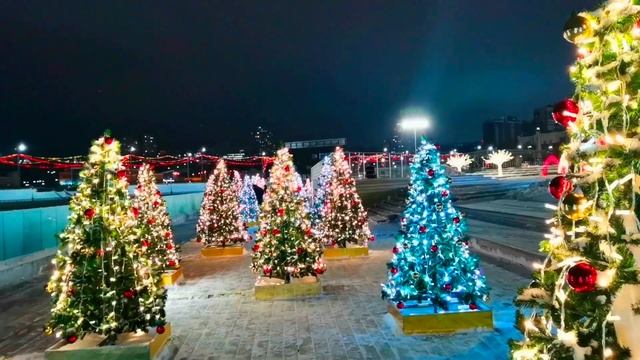 ПРЕДНОВОГОДНИЕ ЧЕБОКСАРЫ 2022. Посмотрите как красиво украсили город!