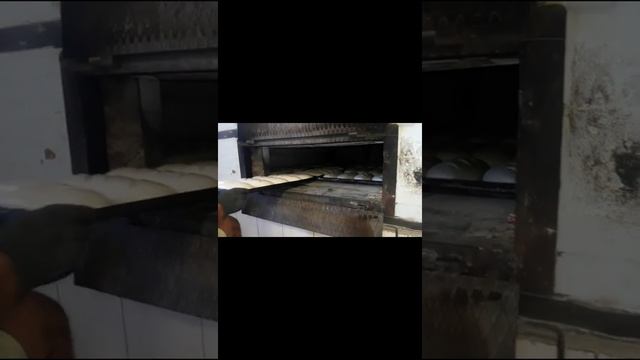 Хлеб на дровах в печи смотреть онлайн