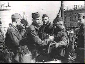 "На поле танки грохотали" - ансамбль «Свитанок»