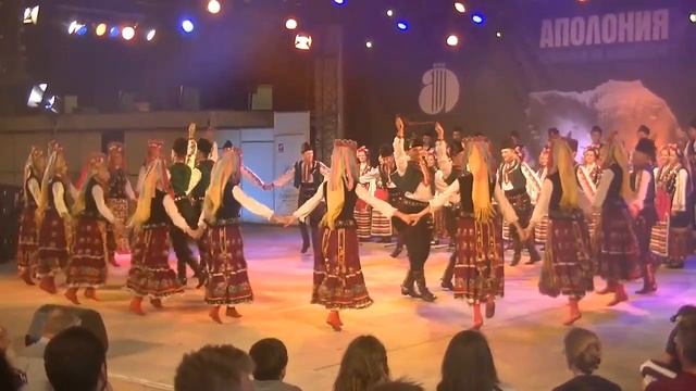 Болгарский народный танец Bulgarian folk dance смотреть онлайн