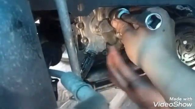 Replace Toyota vios crankshaft pulley oil seal step by step смотреть онлайн