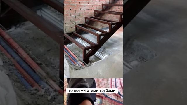 Зачем устанавливать Лестницу ДО стяжки? смотреть онлайн
