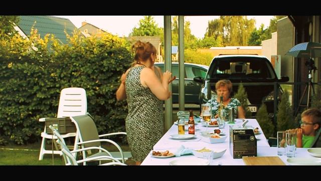 ACROSS NIKON D3300 and NIKON D5200 and NIKON D5300 смотреть онлайн