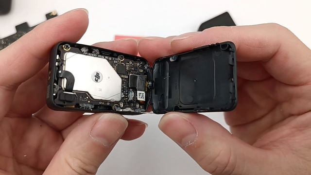 Teardown of First DJI Professional Wireless Microphone (Commentary) смотреть онлайн