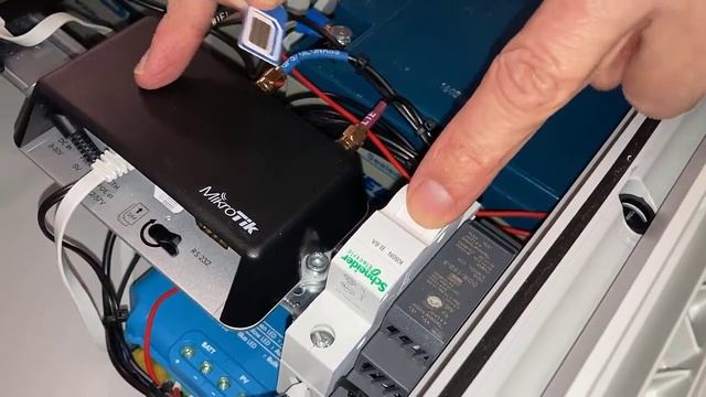Running the LoRaWAN Gateway on LTE Mikrotik in the LoRaWAN Gateway Box смотреть онлайн