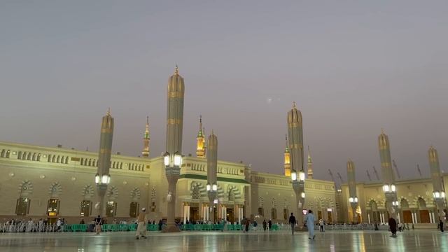 SAUDI ?? Makkah, Medinah, Jeddah, Riyadh | GUIDE @WelcomeSaudi смотреть онлайн