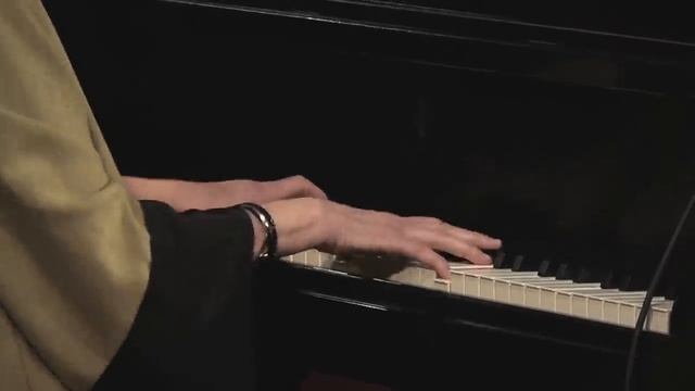 Beegie Adair Trio - Autumn Leaves смотреть онлайн