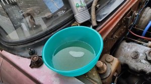 Промывка радиатора системы охлаждения стиральным порошком и средством от засоров в трубах