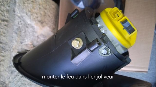 Tuto montage anti brouillard Berlingo 1.6HDI 90 L1 (2008) смотреть онлайн