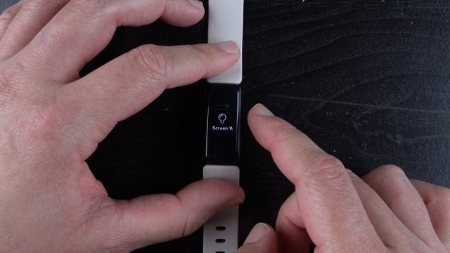 Fitbit Inspire 2 – How to use Quick Settings смотреть онлайн