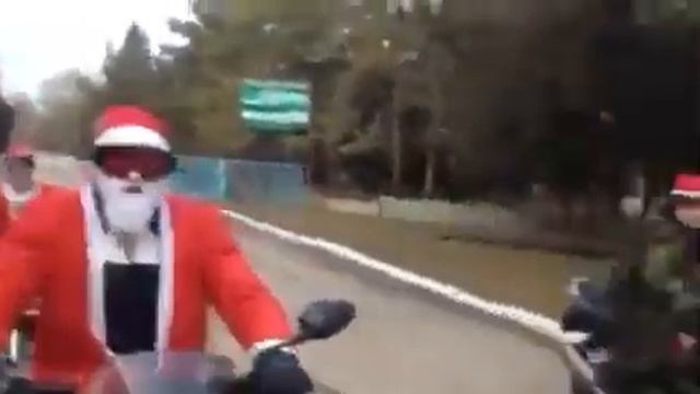 moto дедушка мороз смотреть онлайн