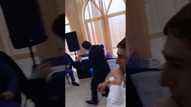 Toros Muradyan - Dilif hoghs kanchuma смотреть онлайн