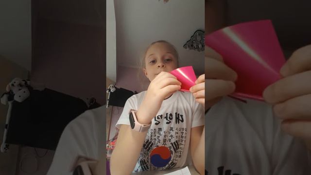 как сделать закладку чтобы не загимались страницы в тетради/ Виталимия/👋💕 смотреть онлайн
