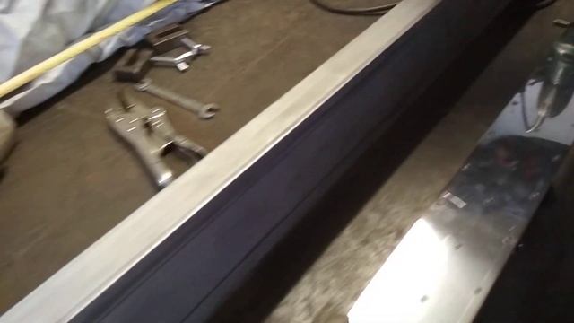 Приспособление для роспуска металла при помощи болгарки смотреть онлайн