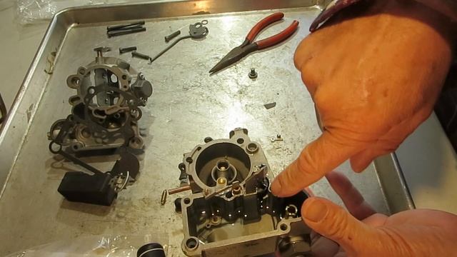 Rochester Monojet Accelerator Pump смотреть онлайн