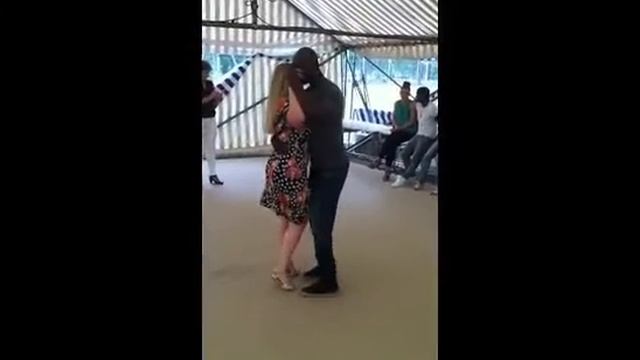 Dimanche 9 août Nos profs de Kizomba Svetlana et Don Nelo смотреть онлайн