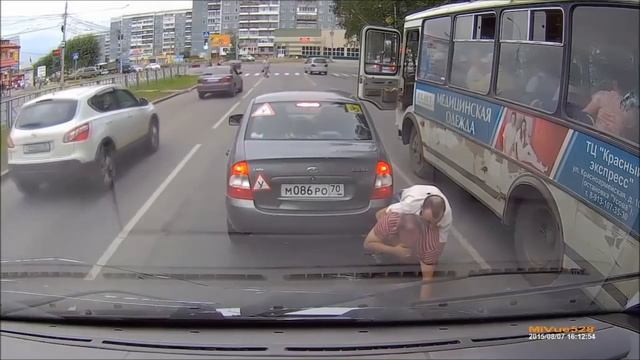 Проход в ноги против МАЧЕТЕ. Плюсы и минусы смотреть онлайн