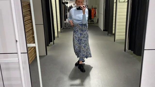 ЧТО НАДЕТЬ НА НОВЫЙ ГОД 2021 II 15 ВАРИАНТОВ II Простые и стильные образы смотреть онлайн