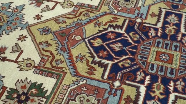 Hand Knotted Large 10x14 Ivory and Blue Traditional Heriz Serapi Rug | TRDCP761014 смотреть онлайн