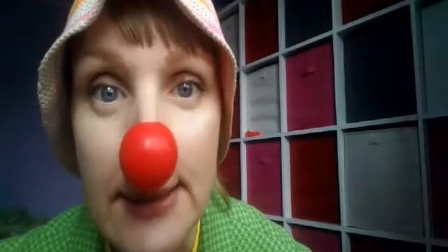 Клоуны читают стихи/сказки детям. Алан Александр Милн "Чёрная Курочка" смотреть онлайн