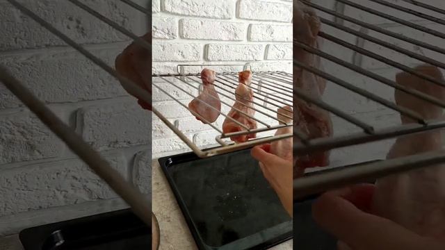 КУРОЧКА НА РЕШЁТКЕ ? смотреть онлайн
