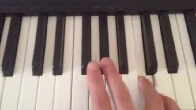 Easy melodies #2 Katusha on piano | Простые мелодии #2 Катюша на пианино смотреть онлайн