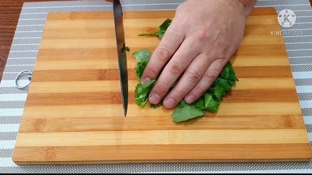 КУРИЦА КОТОРАЯ ПОНРАВИТСЯ ВСЕМ ГОСТЯМ! ПРОСТО И ОЧЕНЬ ВКУСНО! ВЫ ТАК ЕЩЕ НЕ ГОТОВИЛИ! смотреть онлайн