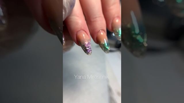 Акриловый маникюр с фольгой смотреть онлайн
