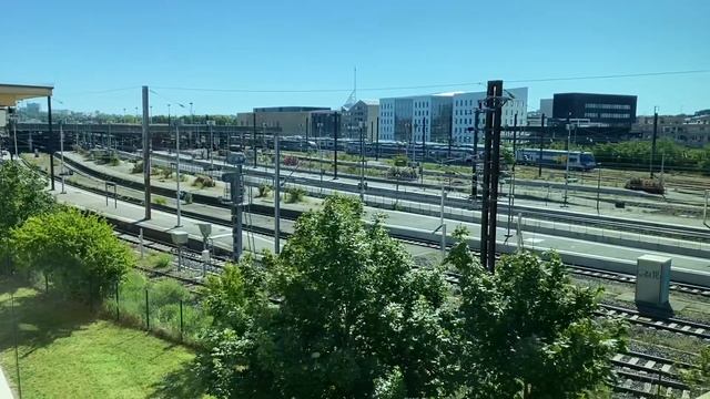 Gare de Metz vue en hauteur avec le message de prévention Coronavirus 31/05/2020 смотреть онлайн