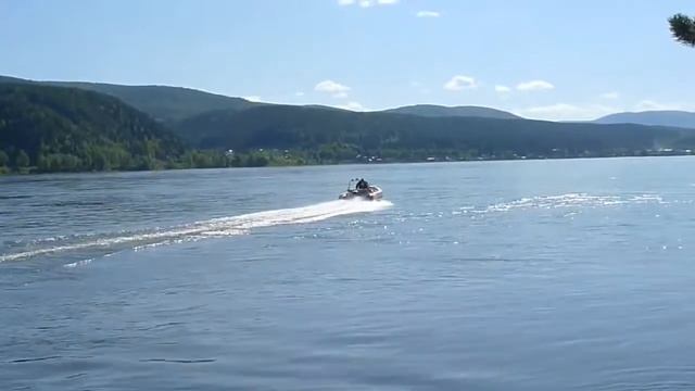 RIB Skyboat 440 + Yamaha 40 enduro смотреть онлайн