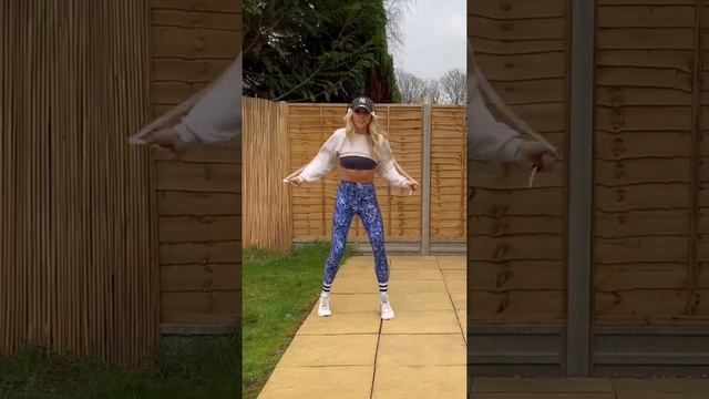 Fancy footwork ?? #jumprope #skipping #dance #choreo #viral смотреть онлайн