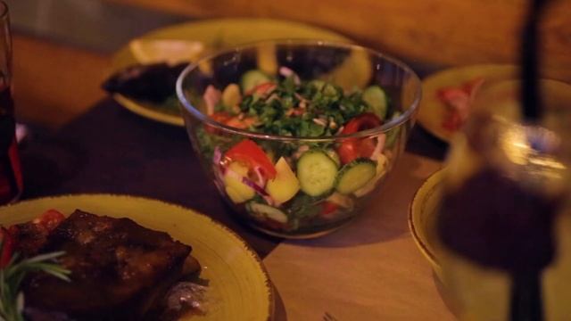 "САЖА" - РЕСТОРАЦИЯ НА УГЛЯХ | РЕКЛАМНОЕ ВИДЕО РЕСТОРАНА В КИЕВЕ смотреть онлайн