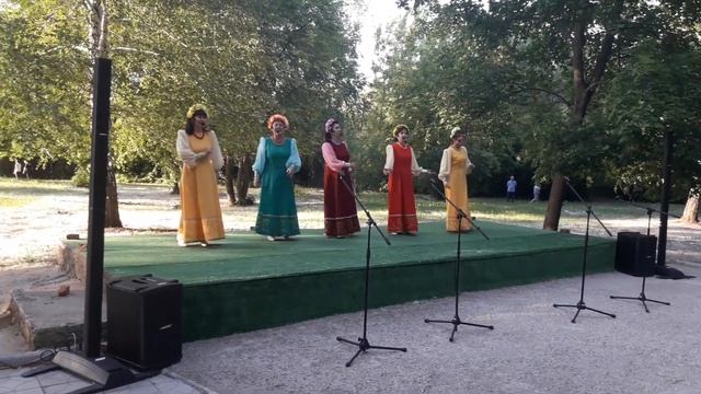 песня" ОЙ ТЫ ВИШНЯ БЕЛЫЙ ЦВЕТ" смотреть онлайн