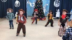Танец ковбоев в детском саду