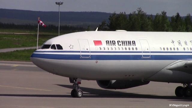 Air China Airbus A330-200 Landing at Rovaniemi Airport | EFRO смотреть онлайн
