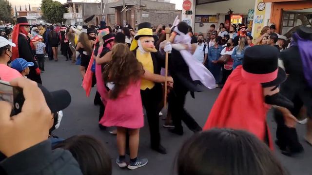 CIERRE DE CARNAVAL CUADRILLAS LA NUEVA, EL PEINE Y LA PALMA / SANTA ISABEL IXTAPAN 2022 смотреть онлайн