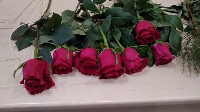 Букет для знака зодиака Лев. Мастер класс по флористике. Часть 1 из 3 смотреть онлайн