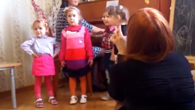 Утренник 8 марта) смотреть онлайн